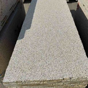 湛江 黄金麻花岗岩荔枝面毛板，半成品