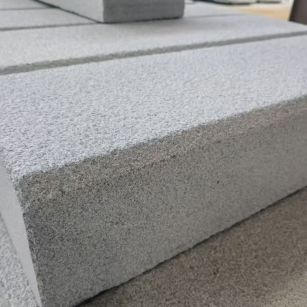 湛江 芝麻灰荔枝面路沿石