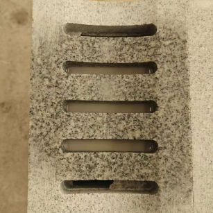 湛江 芝麻白拉丝面花岗岩U型开槽排水槽