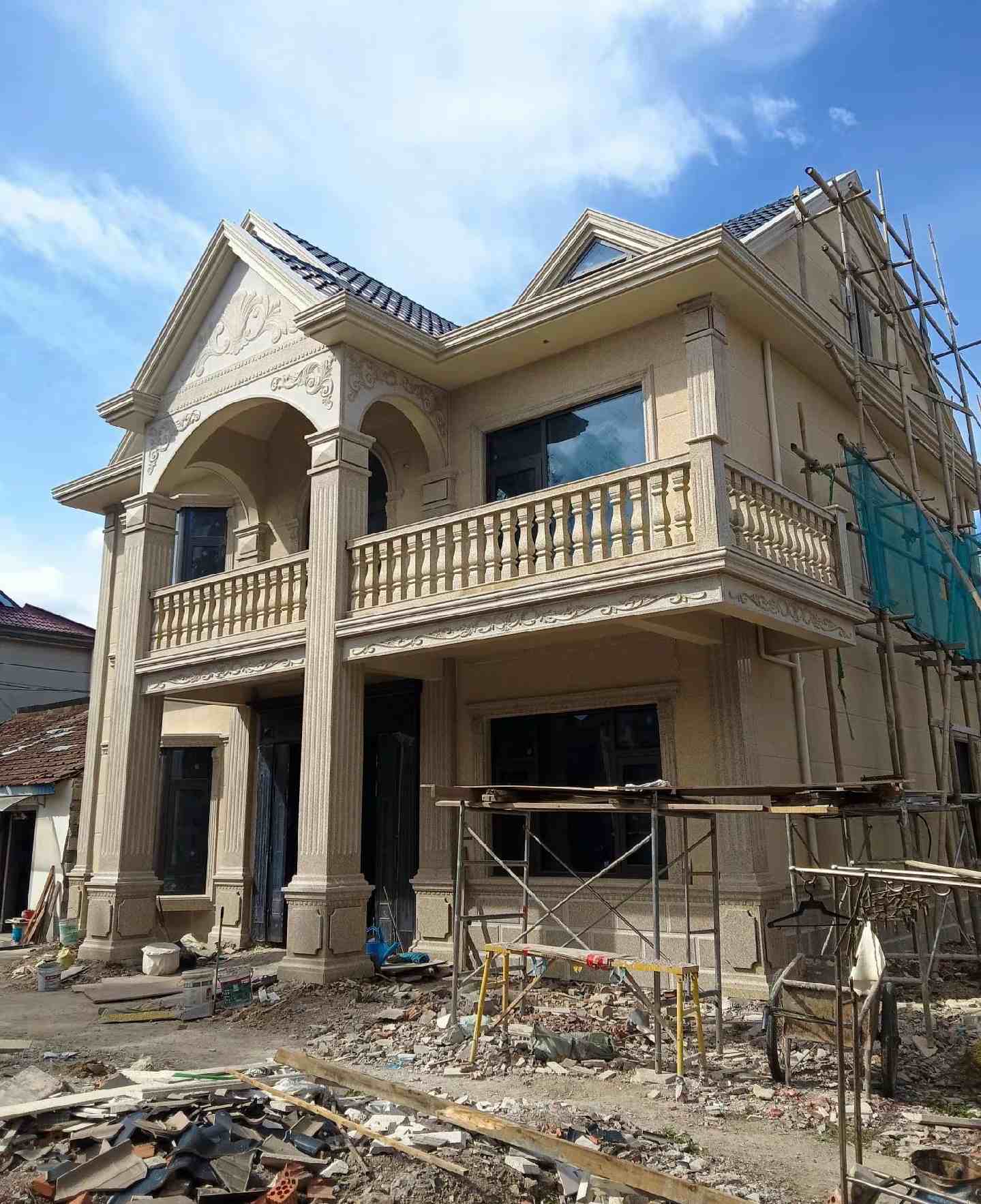 湛江 黄金麻花岗岩石材私人别墅雕花门楼柱阳台栏杆