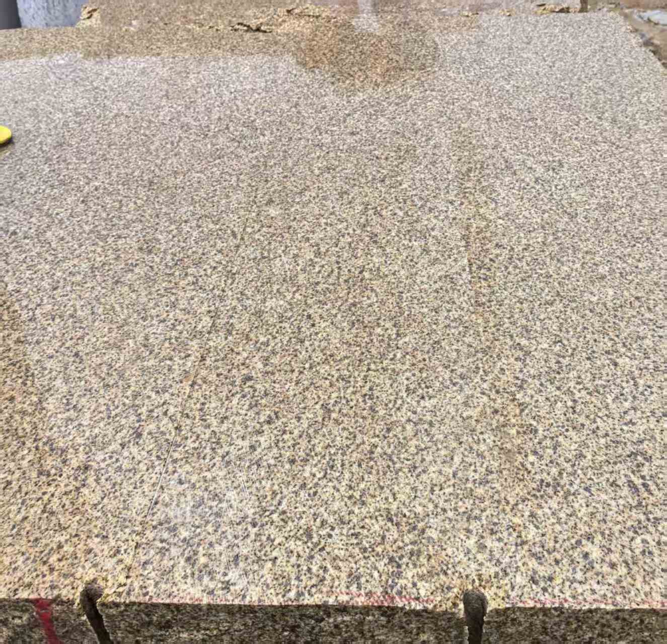 湛江 黄金麻花岗岩石材方料