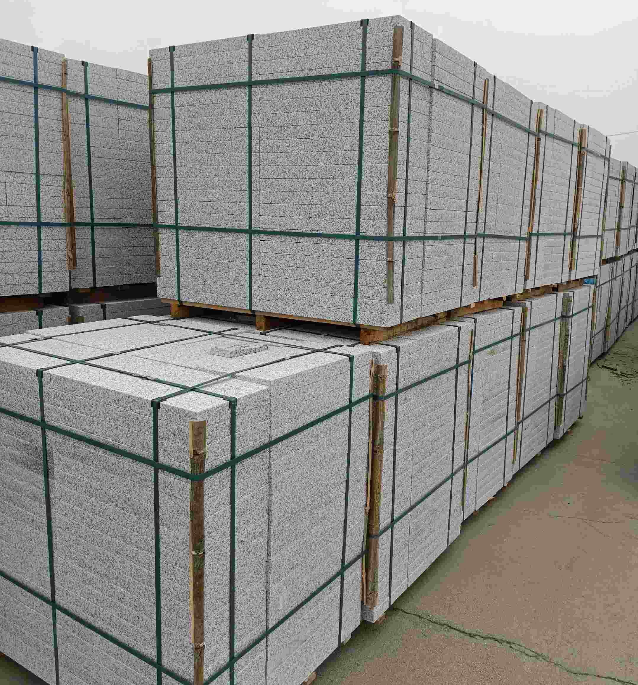 湛江 白麻花岗岩石材荔枝面地铺石（300*600*50）