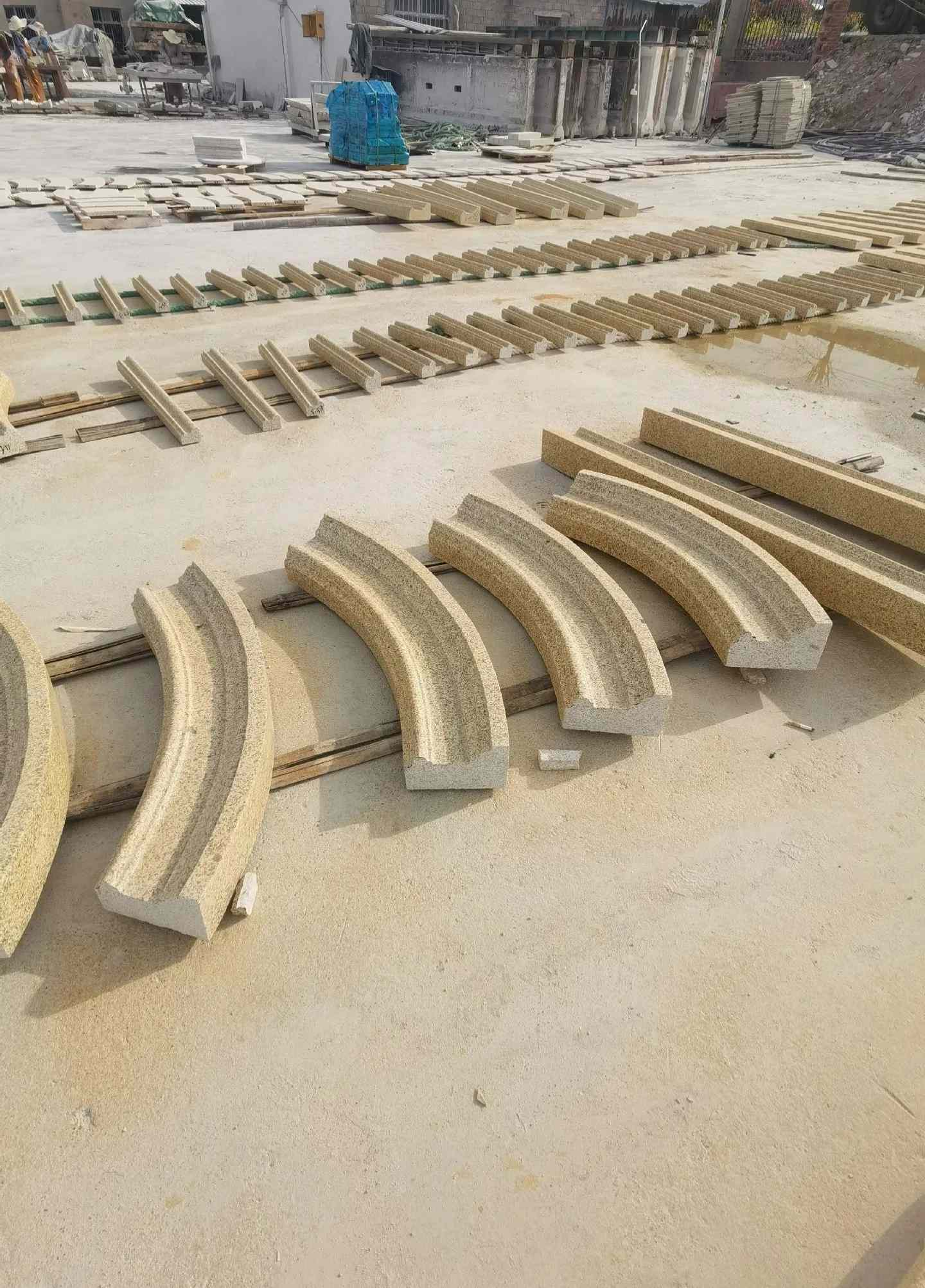 湛江 黄金麻花岗岩别墅线条