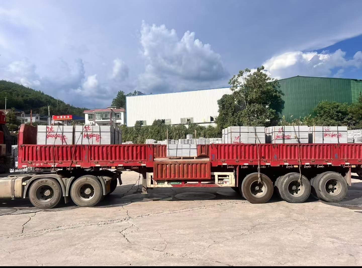 湛江 芝麻灰花岗岩地铺石出货日常