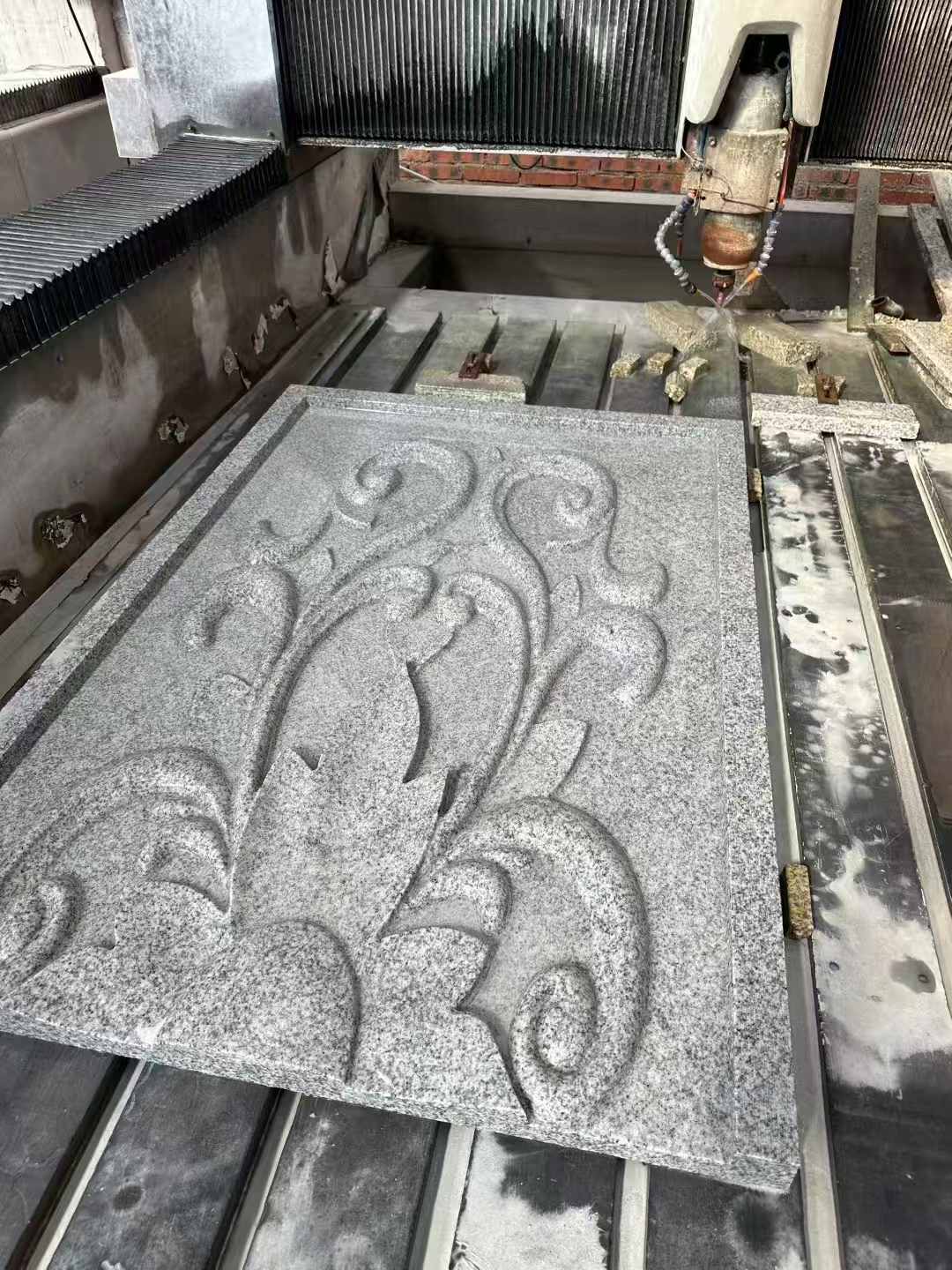 湛江 白麻别墅干挂雕花板