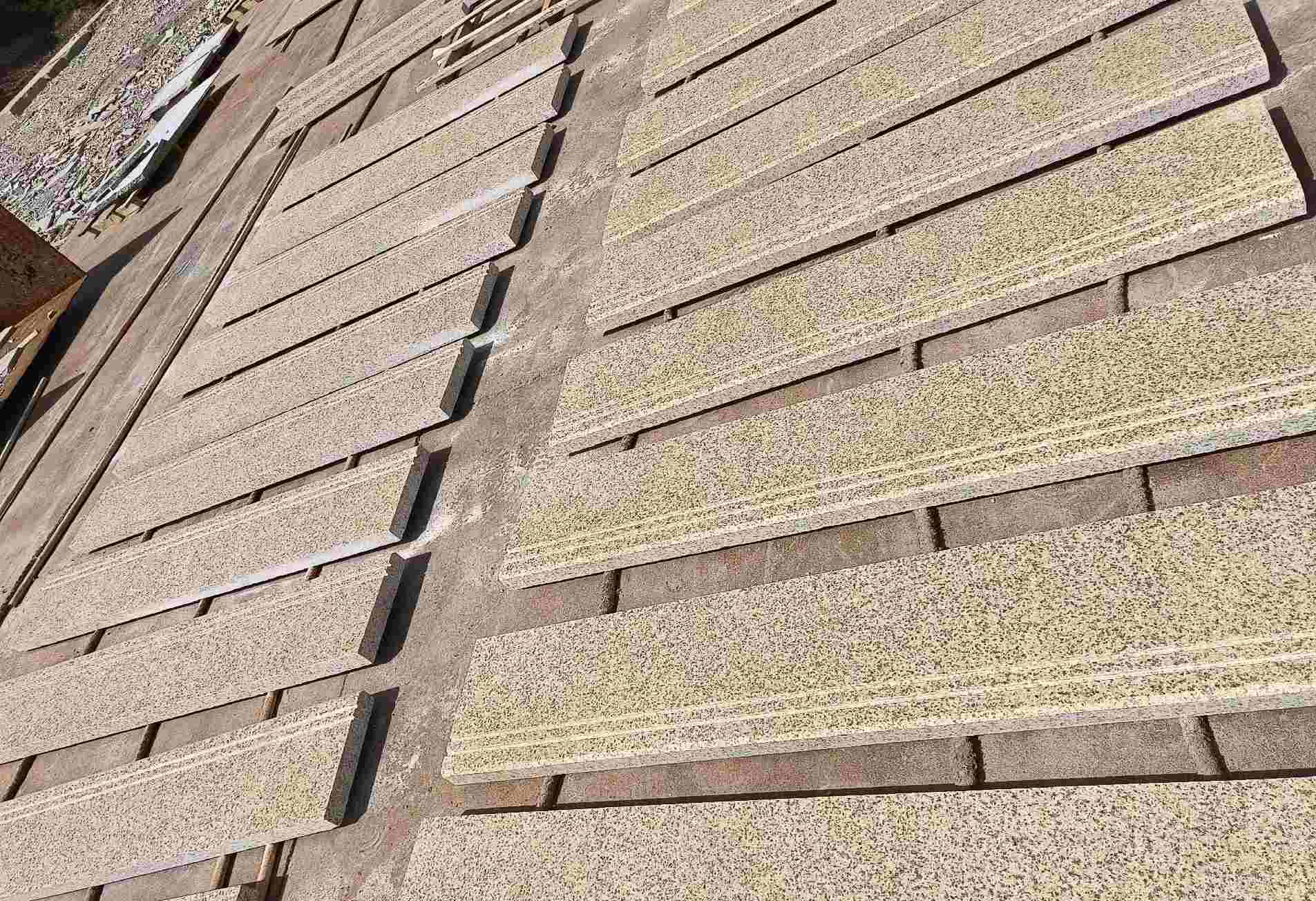 湛江 黄金麻花岗岩光面楼梯踏步