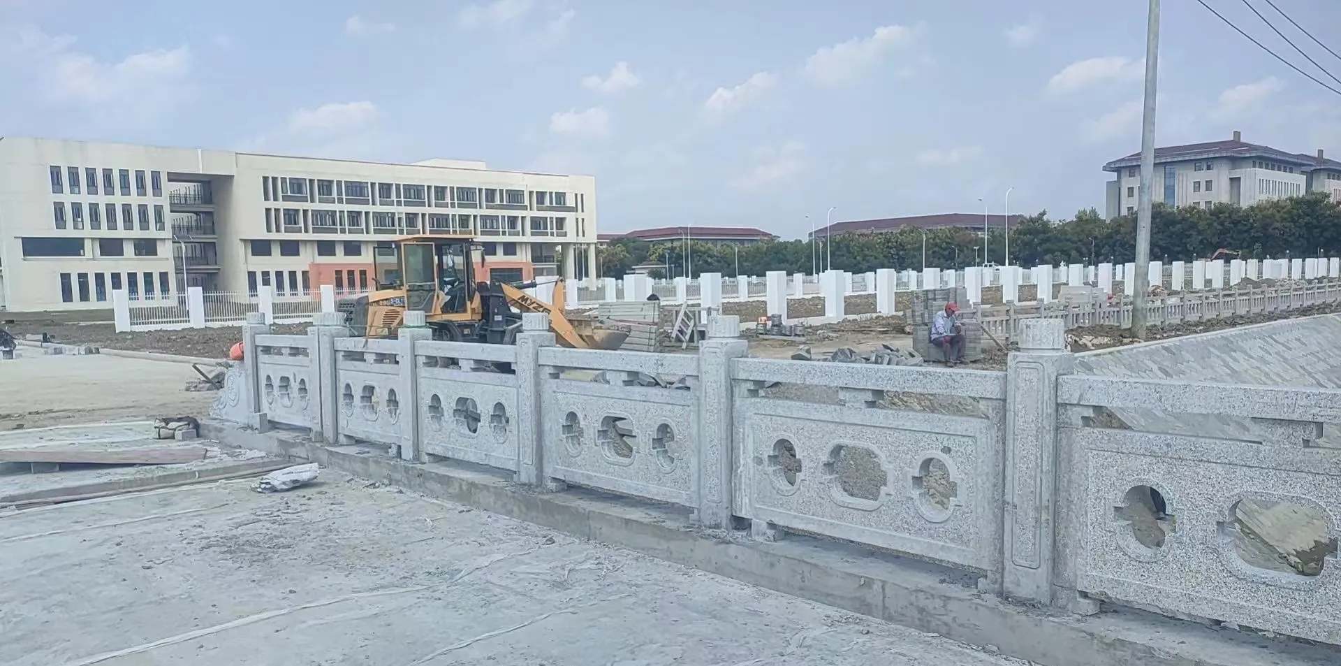 湛江 白麻花岗岩荔枝面河道栏杆