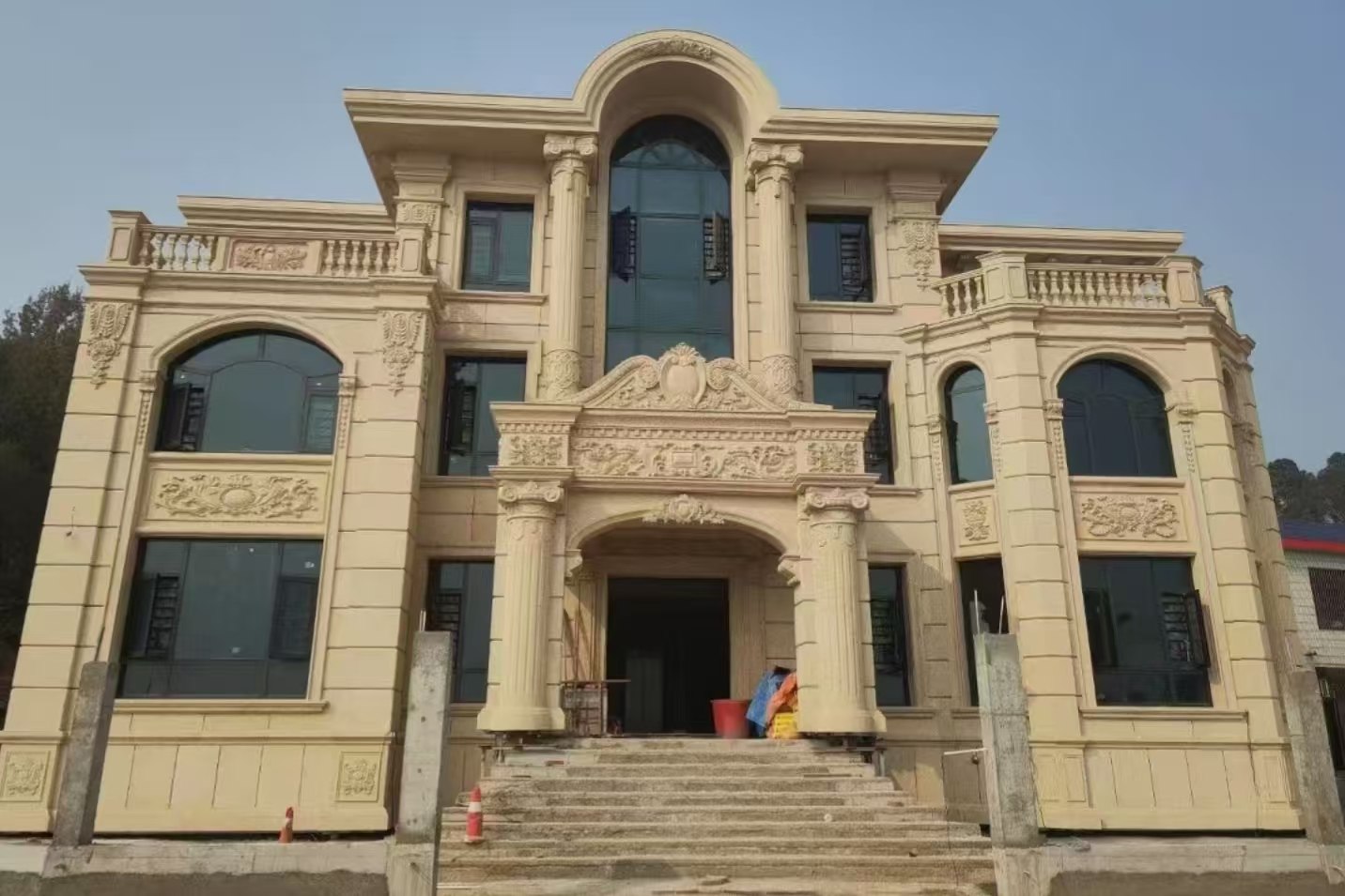 湛江 黄金麻花岗岩别墅外墙干挂